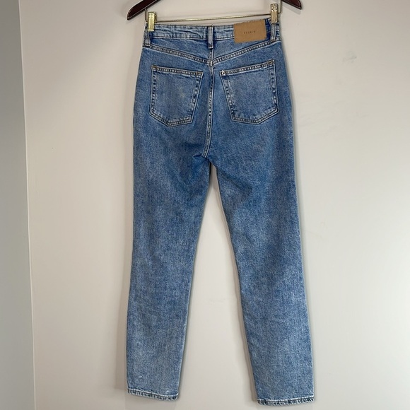 H&M &Denim Mom Jeans Ultra High Waist Ankle Blue Medium Wash Button Fly Size 2 - Picture 6 of 12
